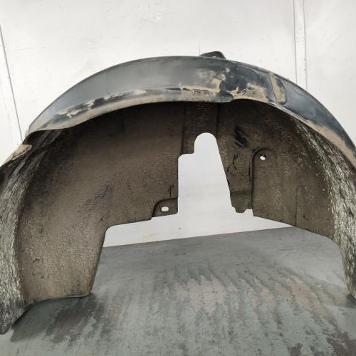 Pare boue arriere droit