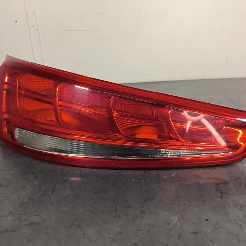 Feu arriere principal gauche (feux)