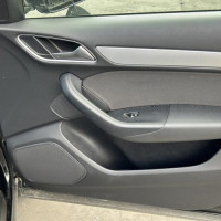 Vehicule-AUDI-Q3%25201%2520PHASE%25201-2013-834671a07edbbc91f465f10923189cf3ac737bc44cd0b08999de6b0ef7e64c3d_m.jpg
