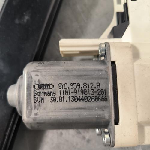 112635000-f955942d-3498-4763-a27b-d02c6aa492b9-Piece-Leve-vitre-electrique-arriere-droit-8U0839462-AUDI-Q3-1-PHASE-1-388668ebb5771ec62c5c3bbdc95c0c79e8fa4c5d43de00ebac4d4d4e79cbf512_m.jpg