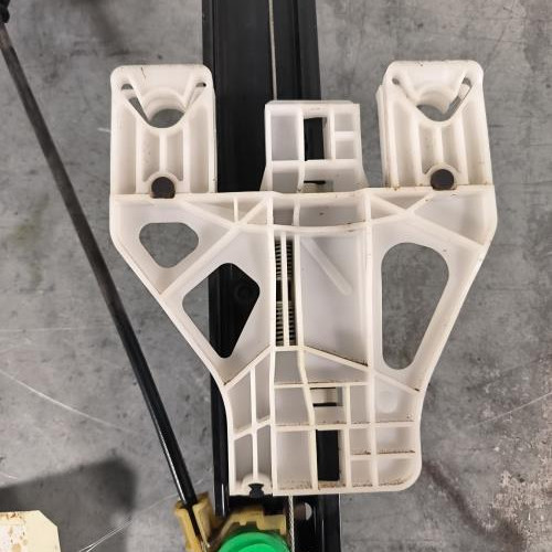 112635001-a306810e-fbb4-4859-9c88-3ca95fa747a2-Piece-Leve-vitre-electrique-arriere-gauche-8U0839461-AUDI-Q3-1-PHASE-1-d895bd41ba853f6ee5599c43c96a684a6ea1a086db5798ae81969db99d38ec0a_m.jpg
