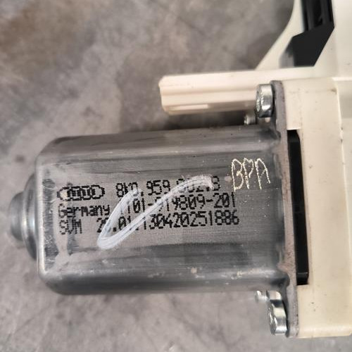 112635003-aea6eebb-bf0c-4fa5-97f4-30a6c7acead9-Piece-Leve-vitre-electrique-avant-droit-8U0837462-AUDI-Q3-1-PHASE-1-7760855bf1d6fbc565bf151e84fd1f5319a856da3ebfb32cf16e6810e17bf06d_m.jpg
