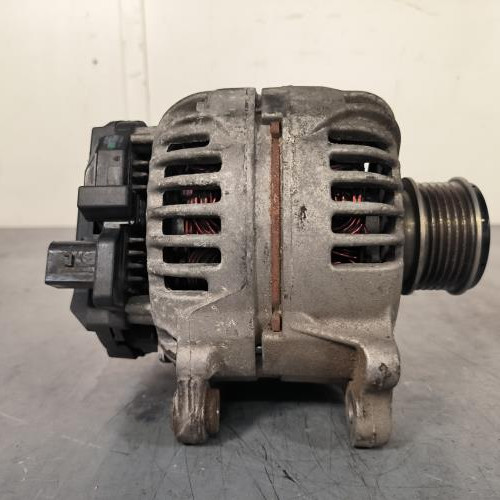 112635400-ae66dfe0-09d1-4436-9b1c-b3322d22d155-Piece-Alternateur-03L903023-AUDI-Q3-1-PHASE-1-9b55fd67e575a64a22dd68e85bf1a93f3cad126cfbe91086f55ccdbcdeff7ec8_m.jpg