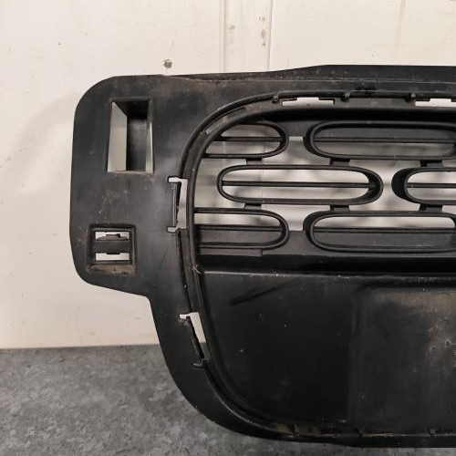 112652981-1bd1a653-3885-4c25-9026-10950441483a-Piece-Grille-de-pare-choc-9812061877-CITROEN-C3-3-PHASE-1-4c5dae2f3b6a9ecb72296b0bd694eb4b2ffaff73153b0674789b4310b2fce9eb_m.jpg