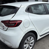 Vehicule-RENAULT-CLIO%25205-2020-a2bf1287cbc45e4fd672655b8c85253273a469b08ce41317754c9ac182981ef4_m.jpg