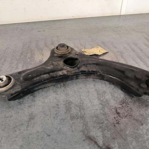 Bras inferieur avant droit