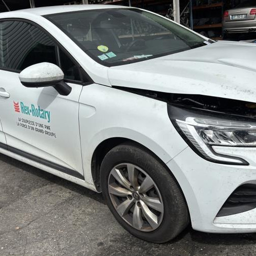 Vehicule-RENAULT-CLIO%25205-2020-8de54d51dad91c0064ac57e7f492369bbc887a524e5f35d7109b82a2de3d61ed_m.jpg