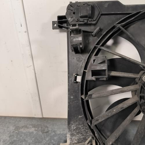 112827614-b6395507-2be0-430a-bf54-c02c23620fbf-Piece-Ventilateur-eau-7701071862-RENAULT-MEGANE-2-PHASE-1-CABRIOLET-3696b65ab34c494773ab3bc0932b870f3fd63b9fd6f05fab8711197b1961d8b0_m.jpg