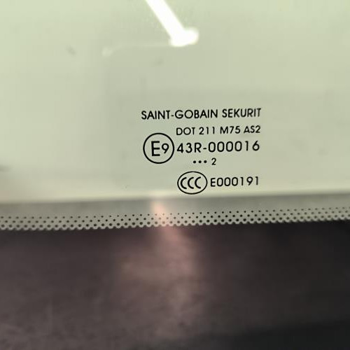 112831432-2ccc57e0-80a7-461a-9e20-df24fa123d0f-Piece-Vitre-arriere-droit-8569VP-PEUGEOT-PARTNER-2-PHASE-1-d24ae69e8d90c403295ba680af6238fdb37850fb4ac0471b41bf5397b7768837_m.jpg