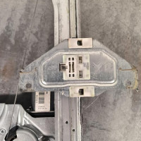 112885778-4075ecba-db0e-4b45-92a5-a92f987c7498-Piece-Leve-vitre-electrique-avant-droit-9222EQ-PEUGEOT-PARTNER-2-PHASE-1-446a9d70a8dd5bdbd15659eb31e2f9cc06c95ef4381ba9e06c478d2f45221f3b_m.jpg
