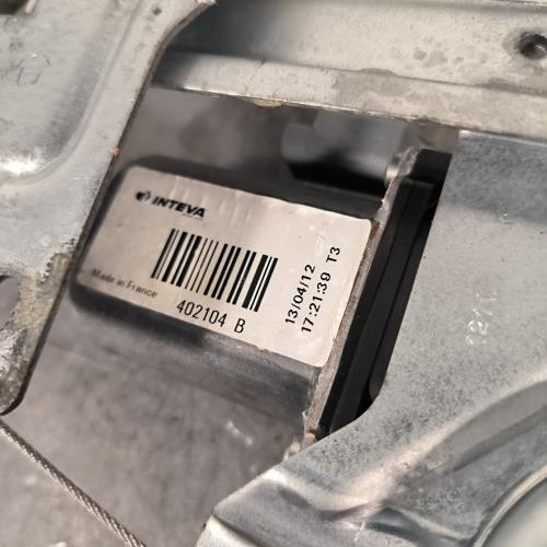 112885778-4da3a24b-06aa-4e09-9c26-be0f3ea70550-Piece-Leve-vitre-electrique-avant-droit-9222EQ-PEUGEOT-PARTNER-2-PHASE-1-88469c07166e132936153cbc57413ddbd83947a2bfbc32a96dcbc59005bae569_m.jpg