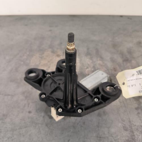 112885782-a5aa9070-f125-446f-8457-9375e01ce857-Piece-Moteur-essuie-glace-arriere-9840123780-PEUGEOT-PARTNER-2-PHASE-1-f2f3a50de6577c5c3429c02d8f0cc5f38159fbfacecc921dfa34108629bebe0a_m.jpg