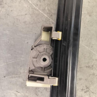 113088995-74d668d2-ace9-4603-b4b3-01104f0d360a-Piece-Mecanisme-de-leve-vitre-electrique-avant-droit-51337165596-BMW-SERIE-1-E82-COUPE-b3e2d8c37c8c2d27291afaca00a6764ce06de010b5d70d7f2af9b5b0281315a7_m.jpg