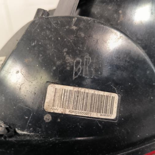 113161078-4268a7dd-911e-4b9a-8041-596e9f369737-Piece-Feu-arriere-principal-gauche-feux-9825601280-PEUGEOT-208-1-PHASE-2-c9624b28d81fc1d13c748a1779e9856c4a13975806ed8a58fa727ad06c6053df_m.jpg