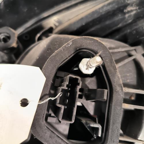 113161078-80ec6621-8194-47d2-8349-060746048a18-Piece-Feu-arriere-principal-gauche-feux-9825601280-PEUGEOT-208-1-PHASE-2-246443cfe241e2006516877c7ddc8150b974e110019e81a5301a9adcdea860a4_m.jpg