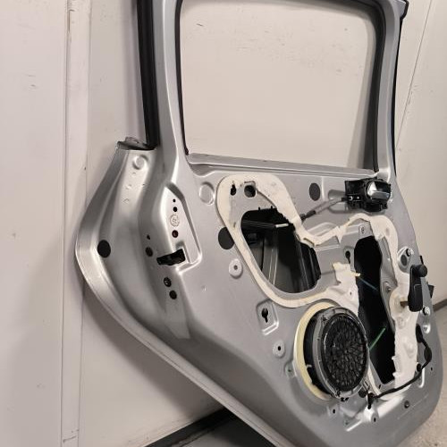 113161115-5e61d3b5-648f-4251-bbfa-8b3b8241f1fa-Piece-Porte-arriere-gauche-9671907580-PEUGEOT-208-1-PHASE-2-6aa17a259bd83ce5e9810127466541d5976cbc2610cc29bd093a2bcd664b3123_m.jpg