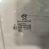 113161129-77f37e23-87a7-4280-a79e-f8b0eab7f710-Piece-Vitre-arriere-gauche-9676399780-PEUGEOT-208-1-PHASE-2-2a74f93faa77efe2aa06428262ef2aaea3fe11378c73e6b6f9fb26f3582440e4_m.jpg