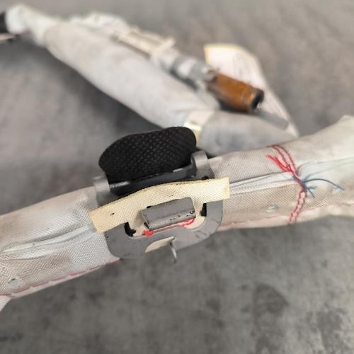113161578-64928100-bf47-4e24-8c24-9ba3426dd330-Piece-Air-bag-rideau-droit-9804092280-PEUGEOT-208-1-PHASE-2-a9df4bb990378a0a4ca5b7d653cdba4424a34585f9f951f84cb732ed41a6c648_m.jpg