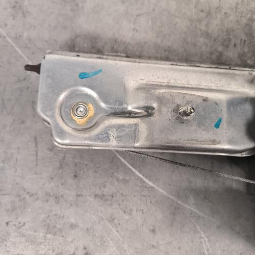 113161588-0c2f2fa4-05c9-420a-b139-a4daf660dc5b-Piece-Leve-vitre-electrique-avant-gauche-9816402180-PEUGEOT-208-1-PHASE-2-b2742f499000a3d88a8e4971a3b3fa7b37983ff87dfc7e09fb31b905cc27eb73_m.jpg