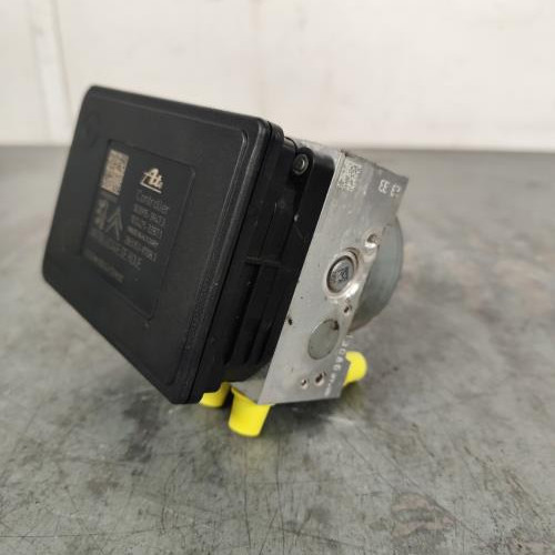 Bloc ABS (freins anti-blocage)