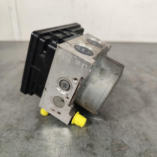 113161931-000a08fa-de00-43cb-9761-1f1ef2a410f3-Piece-Bloc-ABS-freins-anti-blocage-1634856980-PEUGEOT-208-1-PHASE-2-3f452e9ded38cfde915010b6a69bced410fbd6204de2dcffdfd9163bad628928_m.jpg