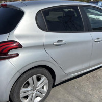 Vehicule-PEUGEOT-208%25201%2520PHASE%25202-2017-f39b4ba9061cc56485b1000553815e334001cc0074d377e31241491ff86671e7_m.jpg