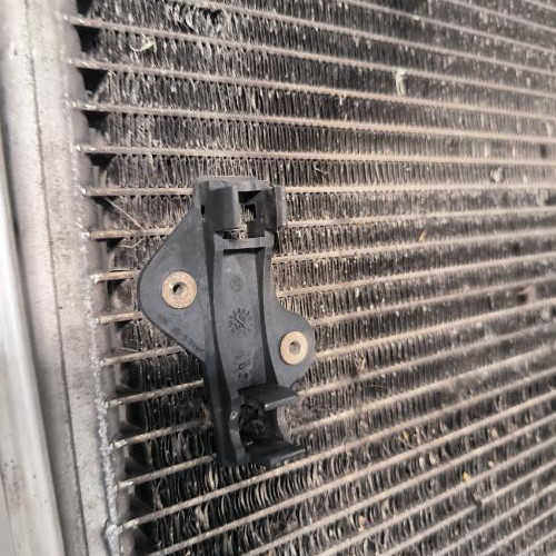 113208049-b5035a93-95a6-49b5-b36c-b7d3bf7de810-Piece-Condenseur-de-clim-7L0820411G-VOLKSWAGEN-TOUAREG-1-PHASE-2-34d8f55e6416b481dd3aa15a76d7aa96a150e086965a15bd12de3c1766a6ddd0_m.jpg