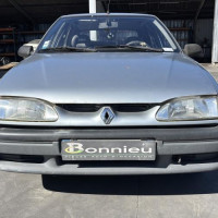 Vehicule-RENAULT-R19%2520PHASE%25201-1992-c8ef801e11bb05179e2311b6d1d9a741b2a94ce00fb95bd0d0909a3a1ae82616_m.jpg