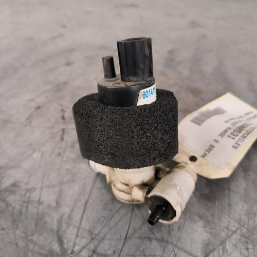 113600531-d41d3752-ef3c-4f7d-a997-27d467cd7be1-Piece-Pompe-lave-glace-avant-5093412AA-CHRYSLER-PT-CRUISER-PHASE-2-BREAK-58f67154cbfaba8eef963bbad5b87424cb875ce5b1866b2d84cb7664974c3cbd_m.jpg