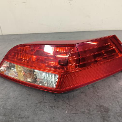 113612289-6eb19ff8-2c05-4ffb-9bd9-8fe09b1e7d12-Piece-Feu-arriere-principal-droit-feux-1406679-FORD-FOCUS-2-PHASE-2-CABRIOLET-08af2f9c3918bea18cab21cb6c285a0dd23f2bfffafac76fde836ef678849f49_m.jpg