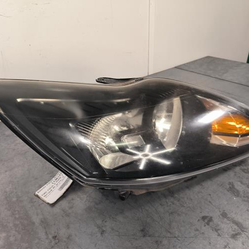 113612298-8aa4b11a-bcd3-47a8-a330-0f61cde27164-Piece-Optique-avant-principal-droit-feuxphare-1754444-FORD-FOCUS-2-PHASE-2-CABRIOLET-cbbb5bf39479459453da59e4250a9ab8c7440df262c0b37b15ec6b8b0a63f0f5_m.jpg