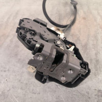 113613468-68994ff3-a526-4de8-8642-33ac513ce70a-Piece-Fermeture-centralisee-avant-droit-1530528-FORD-FOCUS-2-PHASE-2-CABRIOLET-01f0755f4c0baf2ff0f4b246899f52840733fa7c97a6a24918f31e16d738c2c0_m.jpg