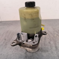 113613932-26d4ca52-b654-499e-bf97-47cfc93d7332-Piece-Pompe-de-direction-1736876-FORD-FOCUS-2-PHASE-2-CABRIOLET-4d919fcc8fc6bd62f8c9aa7dd5b99f445bee00b278e8e45cf663bac81b1752ea_m.jpg