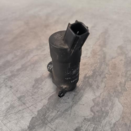 113613933-1ba4c076-3254-48df-b54d-29018c1ec2ac-Piece-Pompe-lave-glace-avant-1357105-FORD-FOCUS-2-PHASE-2-CABRIOLET-d123136cfb334bd4a3fde4e6677ac6606d1f53782629933279f19833a86b3d9f_m.jpg