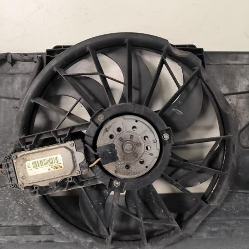 113613936-aa88e1b2-a350-4a92-b5b0-5592f6887d4a-Piece-Ventilateur-eau-1530151-FORD-FOCUS-2-PHASE-2-CABRIOLET-111d670a3a9338dc0c334800ed9950c21aa87cb7ee1056759385b9ebba22d844_m.jpg