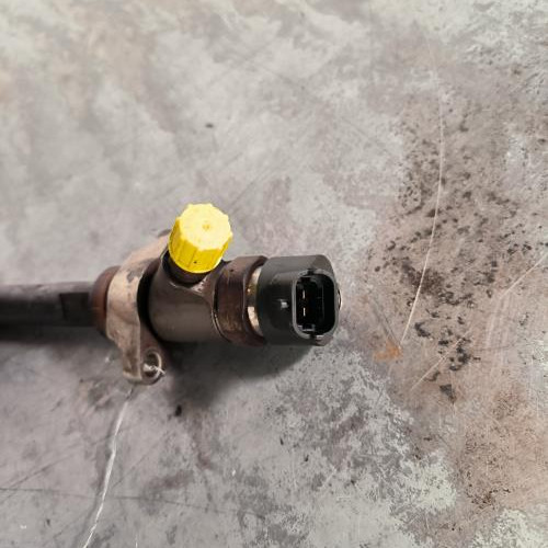 113666444-4ebe1891-e6b9-477f-8b7b-b794c1560abd-Piece-Injecteurs-CITROEN-C4-1-PHASE-1-COUPE-75910fd50ec8df2e6c1dd4adc110e0b7c824d3809d93d74019e60baa3ec4769e_m.jpg