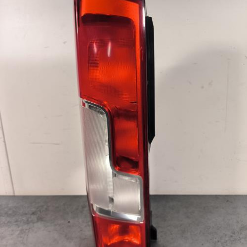 Feu arriere principal gauche (feux)