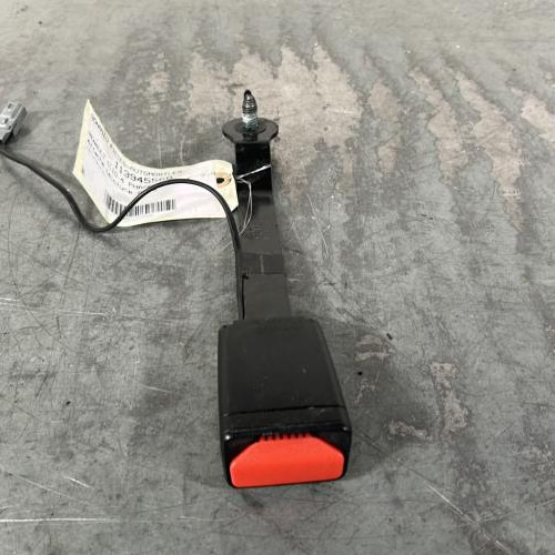 Attache ceinture avant gauche