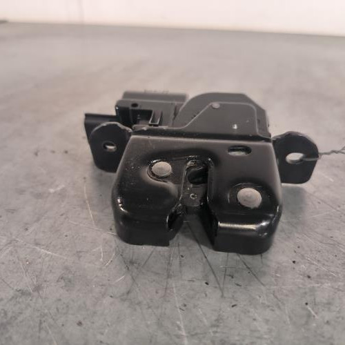 113945584-487cb346-b9e0-47c0-b523-3c4a9662b915-Piece-Fermeture-centralisee-coffre-905039428R-RENAULT-CLIO-4-PHASE-1-BREAK-0f85ed554b926667f2f3b87f75a9296bbe7313626f00a406534aa1a0b899360d_m.jpg