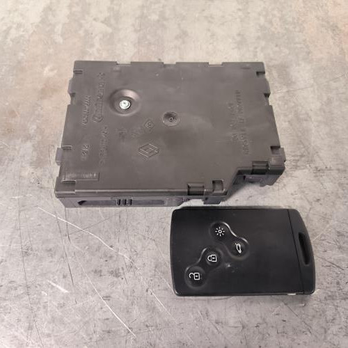 113945586-a5f9b739-bfc7-4f24-aafb-f3e7d8ce64d1-Piece-Lecteur-de-carte-neiman-285901934R-RENAULT-CLIO-4-PHASE-1-BREAK-f8765f859ce601b57e8a5a68b0a7bde205cde3082b2add137a353bbebeccb126_m.jpg