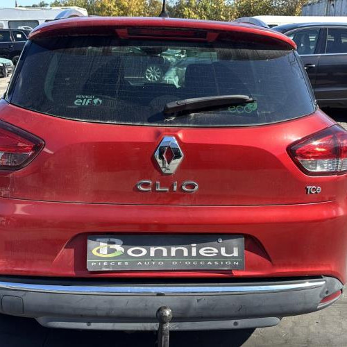 Vehicule-RENAULT-CLIO%25204%2520PHASE%25201%2520BREAK-2015-3d725ae6bb2f63a397fc7c8f7eb637bb655433a62b8fc4cc1f9a70e954e4b4f0_m.jpg