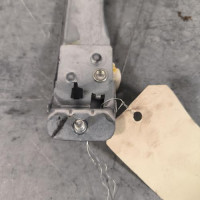 113945589-68e903b2-5290-4252-99c4-86e9d04f0b72-Piece-Leve-vitre-electrique-avant-droit-807205569R-RENAULT-CLIO-4-PHASE-1-BREAK-307666805227cf9c5db88c6e22c1849c0723ac4cd90c6ffab280aee58ab67d11_m.jpg