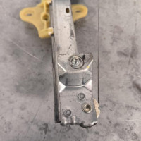 113945590-2ba850af-9636-45a4-8675-56b85e8e274e-Piece-Leve-vitre-electrique-avant-gauche-807018534R-RENAULT-CLIO-4-PHASE-1-BREAK-6ea7ad988ad23987963a03f3249614c067f6e5bb93d26a9af02b44ca84a38b7d_m.jpg