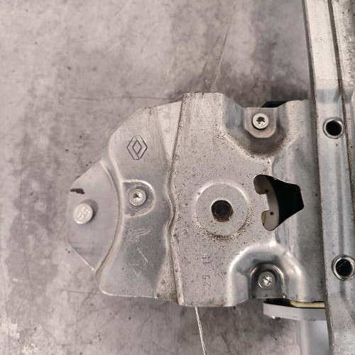 113945590-b4da6583-9d96-424b-96aa-8df7a8790ee4-Piece-Leve-vitre-electrique-avant-gauche-807018534R-RENAULT-CLIO-4-PHASE-1-BREAK-a817bfeb270e81e48f5e8488a32d28e32724f501629038d58667be719d93d857_m.jpg