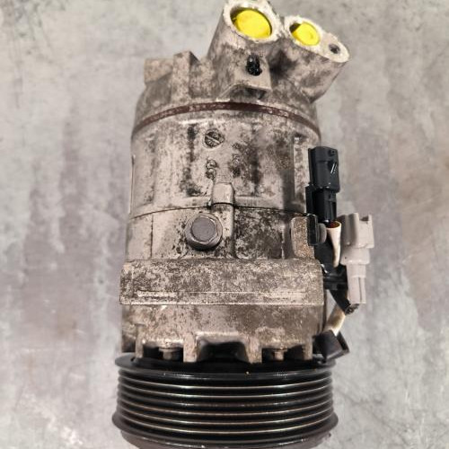 113945885-06c74eed-f6a1-4a61-adb8-fcd411244383-Piece-Compresseur-clim-926007953R-RENAULT-CLIO-4-PHASE-1-BREAK-537aa575c29909137780842ecd57a131969567e46da601aeab963288ac458197_m.jpg