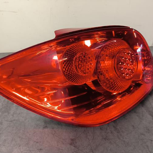 114358461-b1e3aa11-f93e-4af5-8ab9-31a0736185cd-Piece-Feu-arriere-principal-gauche-feux-6350X0-PEUGEOT-307-PHASE-2-ae0f98d200852d9a2cb8efe31153dd5f1a2c343415f0f6bbc5c638f0e0e7bf7d_m.jpg