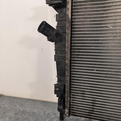 114586007-bf051c6f-075a-4c69-ab32-9b847c7a7e1e-Piece-Radiateur-eau-1357325-FORD-FOCUS-2-PHASE-2-CABRIOLET-25617c5281e484fa28babc5b31e1c2ebc683df6aa3b5112f4751f8b9aeef0a52_m.jpg