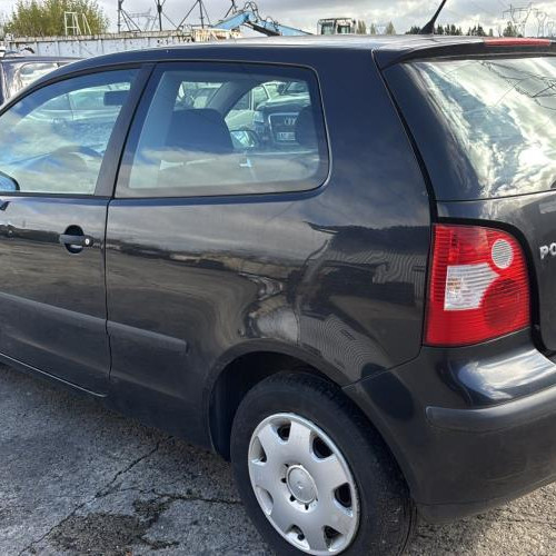 Vehicule-VOLKSWAGEN-POLO%25204%2520PHASE%25201-2003-51d0adff74efea851cdbf8724e3ab8a68323e8c78c4107a1d075829c18144f3a_m.jpg