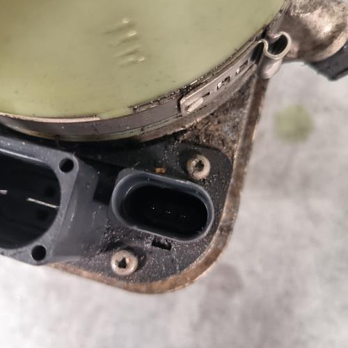 114605477-7455bbbe-2945-4cb5-9348-53b3de1a3bf7-Piece-Pompe-de-direction-6R0423156C-VOLKSWAGEN-POLO-4-PHASE-1-cf2404977555fe8ca1feb9c2295e8a75e4ec83a9c92c49d8ae377af07be2d8e7_m.jpg