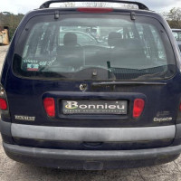 Vehicule-RENAULT-ESPACE%25203-2002-fd0ecbfff1ee59ea31a7170cf7bea67d978cebda362751cce61a989c77e6820a_m.jpg